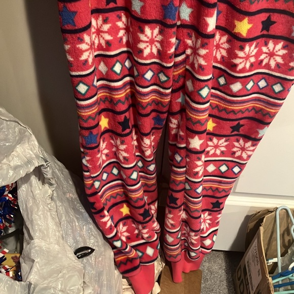 Holiday Time Hooded Fleece Zipper Pajamas - Picture 3 of 14